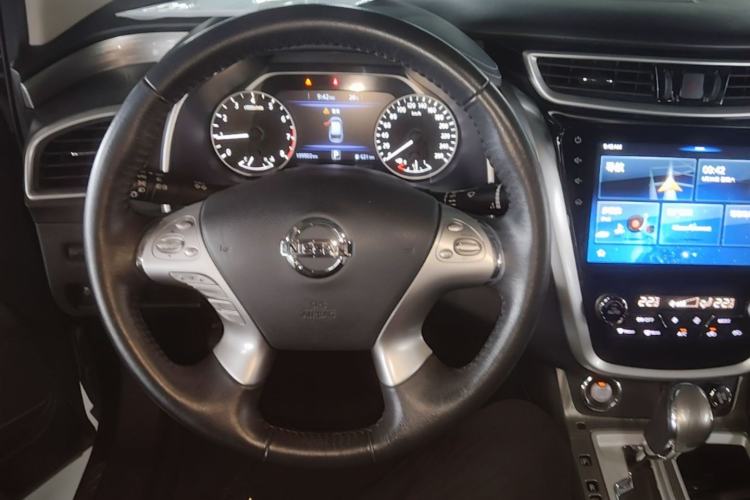 Used Nissan Murano 2019 2.5L XL Two-Wheel Drive Smart Connect Luxury Edition China VI Standard Steering Wheel