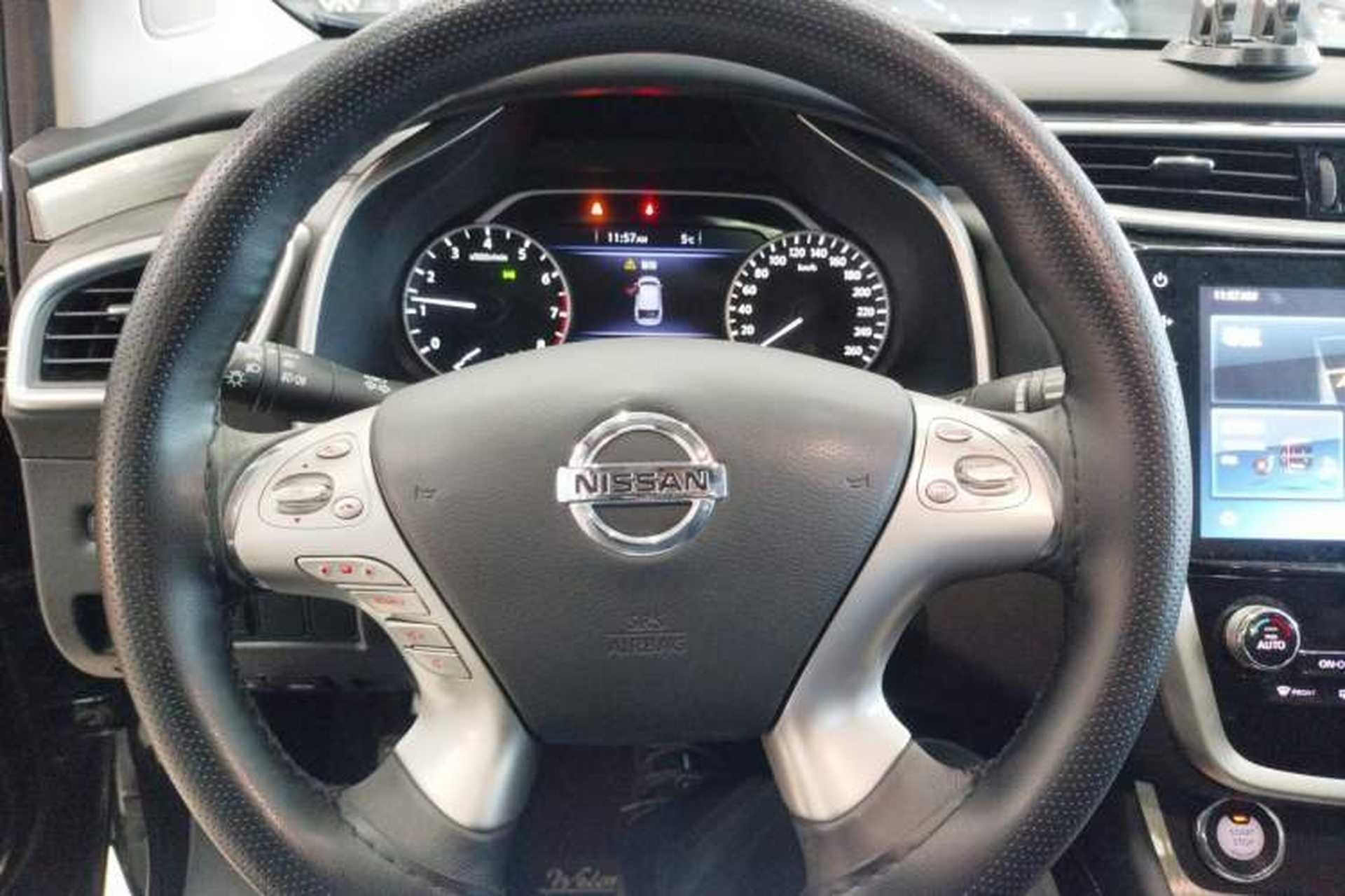 Used Nissan Murano 2019 2.5L XL Two-Wheel Drive Smart Connect Luxury Edition China VI Standard Steering Wheel