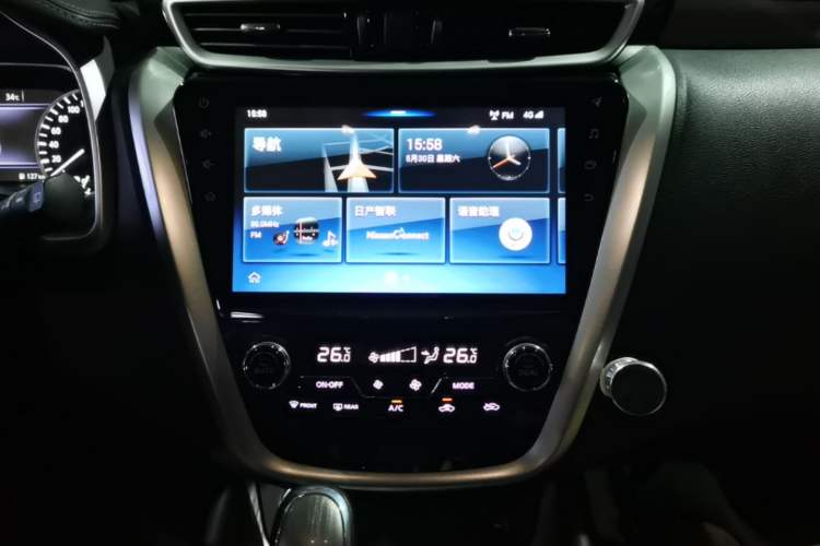 Used Nissan Murano 2019 2.5L XL Two-Wheel Drive Smart Connect Luxury Edition China VI Standard Audio And AC Panel