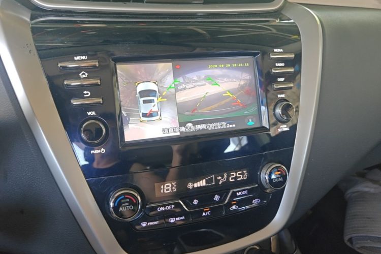 Used Nissan Murano 2019 2.5L XE Two-Wheel Drive Elite Version China VI Standard Audio And AC Panel