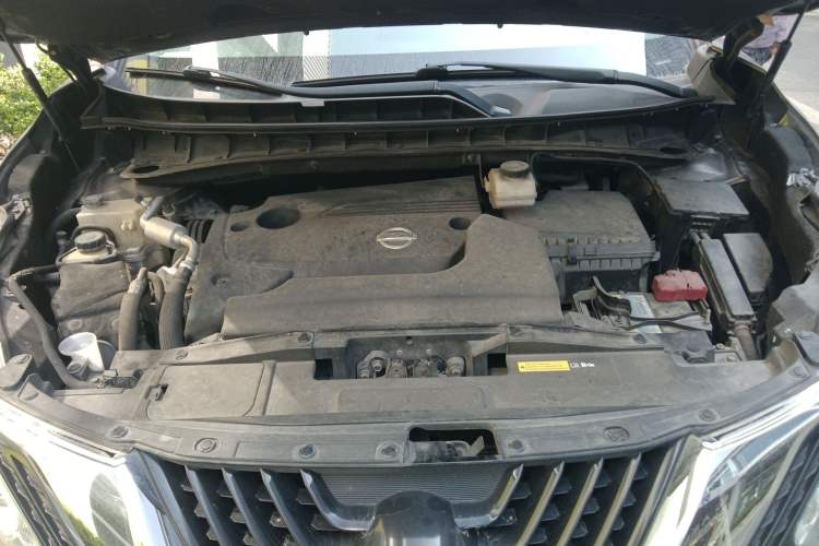 Used Nissan Murano 2019 2.5L XL Two-Wheel Drive SmartConnect Luxury Edition China V Standard Engine Bay
