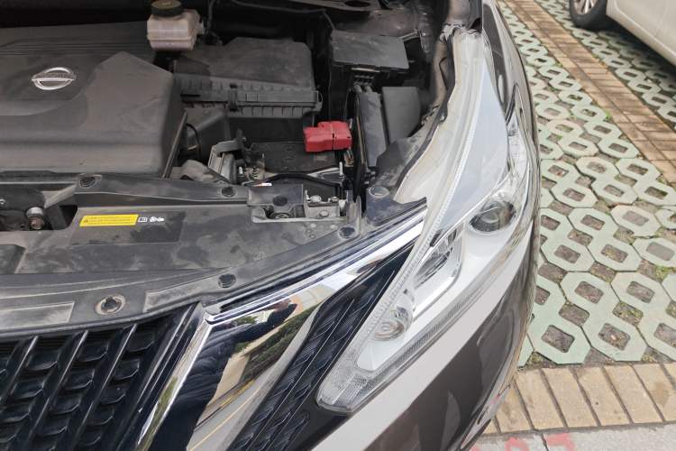 Used Nissan Murano 2019 2.5L XL Two-Wheel Drive SmartConnect Luxury Edition China V Standard Engine Bay Left