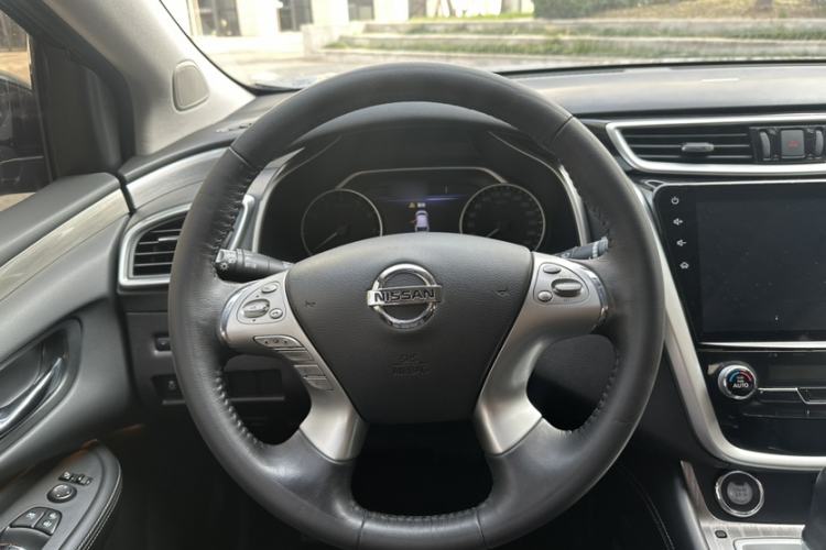 Used Nissan Murano 2019 2.5L XL Two-Wheel Drive Smart Connect Luxury Edition China VI Standard Interior 2