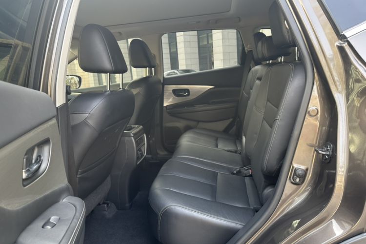 Used Nissan Murano 2019 2.5L XL Two-Wheel Drive Smart Connect Luxury Edition China VI Standard Interior 6