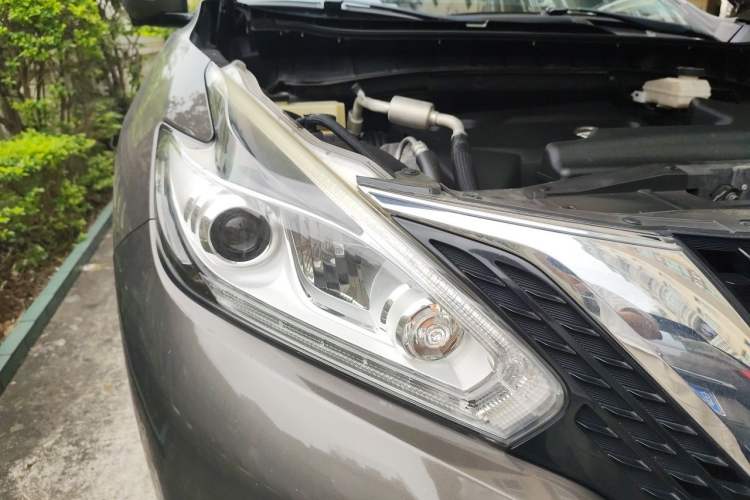 Used Nissan Murano 2019 2.5L XL Two-Wheel Drive Smart Connect Luxury Edition China VI Standard Right Front Headlight