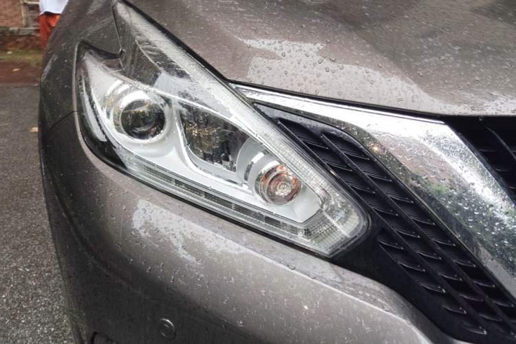Used Nissan Murano 2019 2.5L XL Two-Wheel Drive Smart Connect Luxury Edition China VI Standard Right Front Headlight