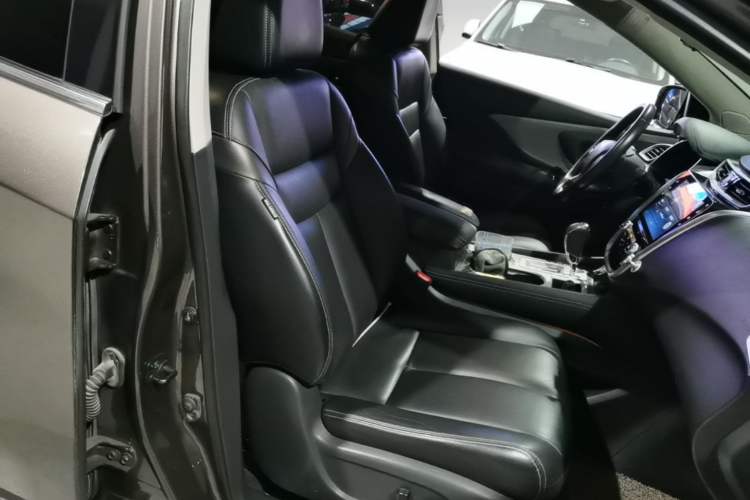 Used Nissan Murano 2019 2.5L XL Two-Wheel Drive Smart Connect Luxury Edition China VI Standard Right Front Seat