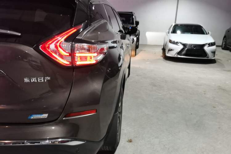 Used Nissan Murano 2019 2.5L XL Two-Wheel Drive Smart Connect Luxury Edition China VI Standard Right Rear Taillight