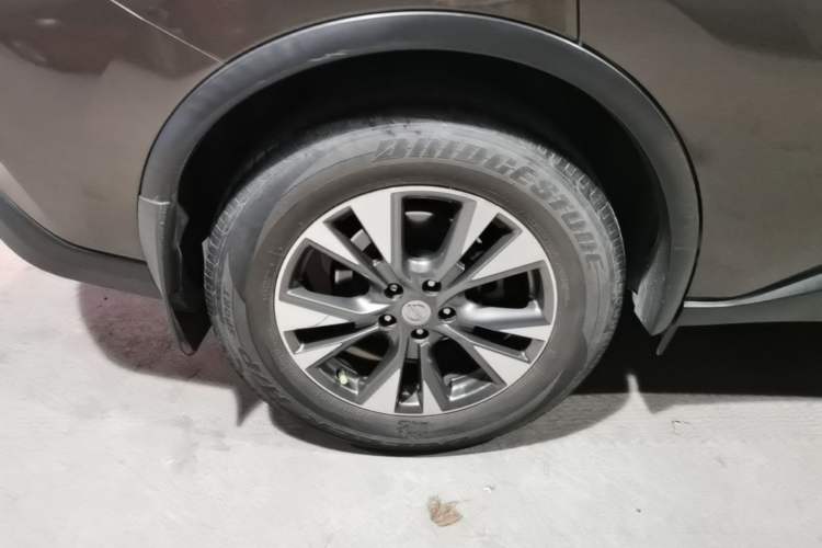 Used Nissan Murano 2019 2.5L XL Two-Wheel Drive Smart Connect Luxury Edition China VI Standard Right Rear Wheel Hub