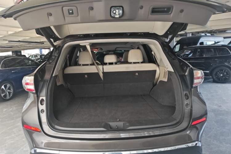 Used Nissan Murano 2019 2.5L XL Two-Wheel Drive SmartConnect Luxury Edition China V Standard Trunk
