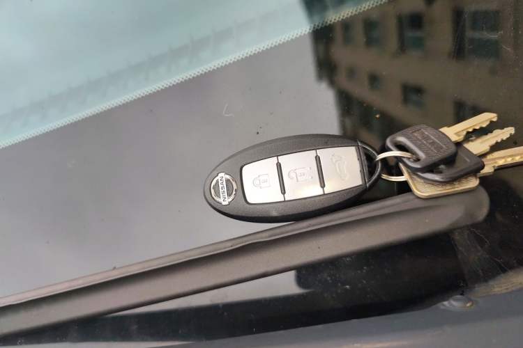 Used Nissan Murano 2019 2.5L XL Two-Wheel Drive Smart Connect Luxury Edition China VI Standard Vehicle Key