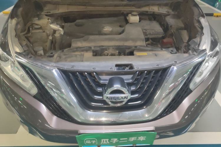 Used Nissan Murano 2019 2.5L XL Two-Wheel Drive Smart Connect Luxury Edition China VI Standard Engine Bay