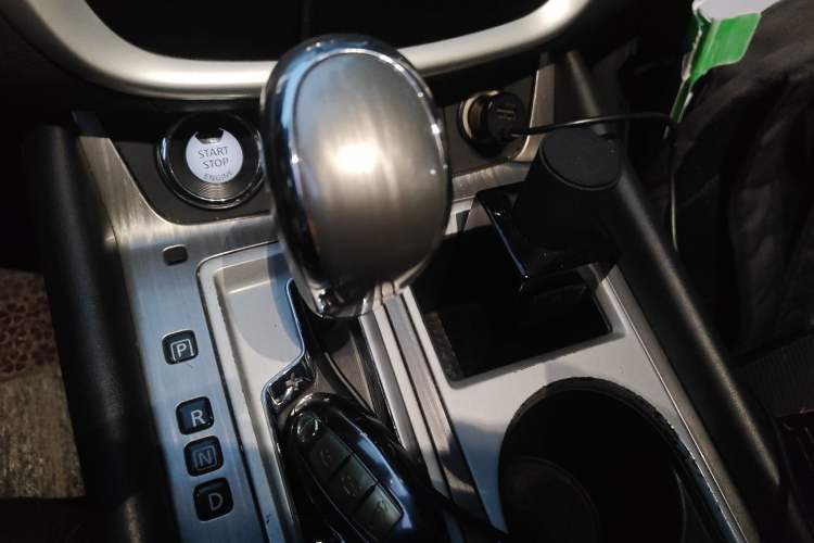 Used Nissan Murano 2019 2.5L XL Two-Wheel Drive SmartConnect Luxury Edition China V Standard Gear Lever