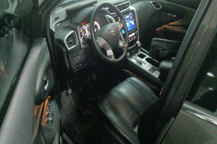 Used Nissan Murano 2019 2.5L XL Two-Wheel Drive Smart Connect Luxury Edition China VI Standard Driver Seat