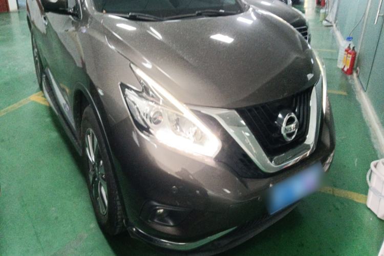Used Nissan Murano 2019 2.5L XL Two-Wheel Drive Smart Connect Luxury Edition China VI Standard Front Right 45 Deg