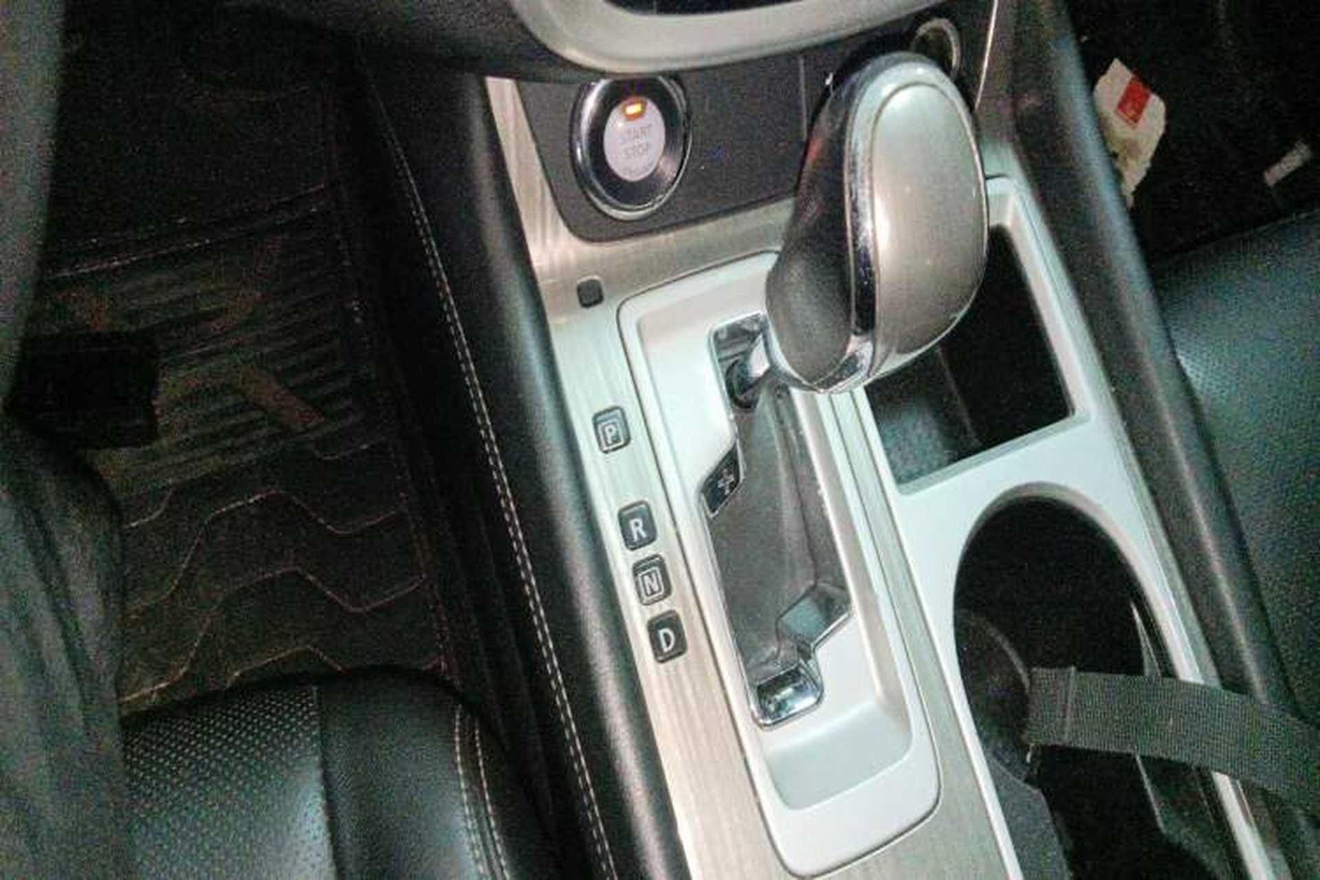 Used Nissan Murano 2019 2.5L XL Two-Wheel Drive Smart Connect Luxury Edition China VI Standard Gear Lever