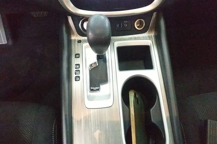 Used Nissan Murano 2019 2.5L XE Two-Wheel Drive Elite Version China VI Standard Gear Lever