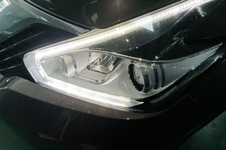 Used Nissan Murano 2019 2.5L XL Two-Wheel Drive Smart Connect Luxury Edition China VI Standard Left Front Headlight