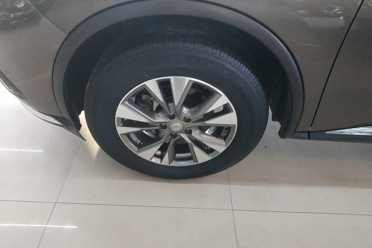 Used Nissan Murano 2019 2.5L XL Two-Wheel Drive Smart Connect Luxury Edition China VI Standard Left Front Wheel Hub