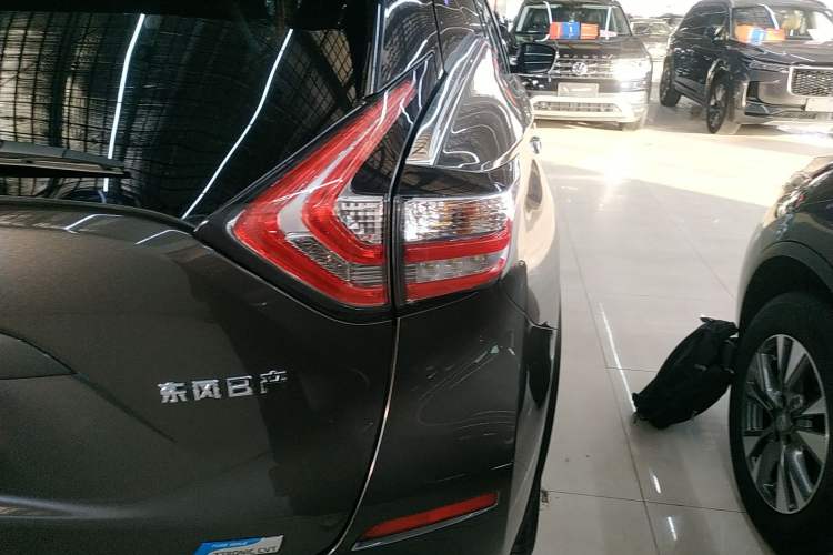 Used Nissan Murano 2019 2.5L XL Two-Wheel Drive Smart Connect Luxury Edition China VI Standard Right Rear Taillight