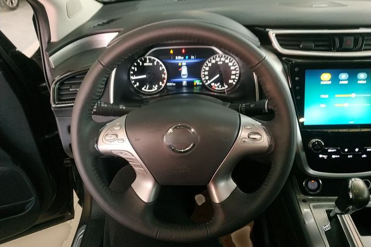 Used Nissan Murano 2019 2.5L XL Two-Wheel Drive Smart Connect Luxury Edition China VI Standard Steering Wheel