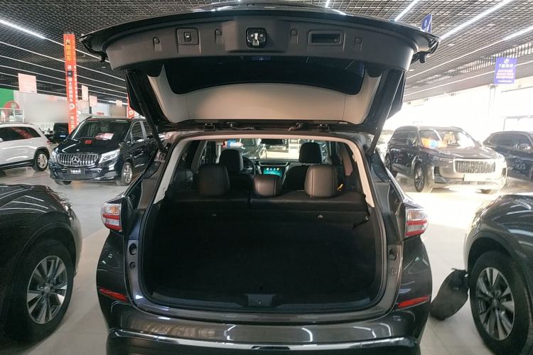Used Nissan Murano 2019 2.5L XL Two-Wheel Drive Smart Connect Luxury Edition China VI Standard Trunk