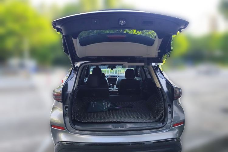 Used Nissan Murano 2019 2.5L XL Two-Wheel Drive Smart Connect Luxury Edition China VI Standard Trunk