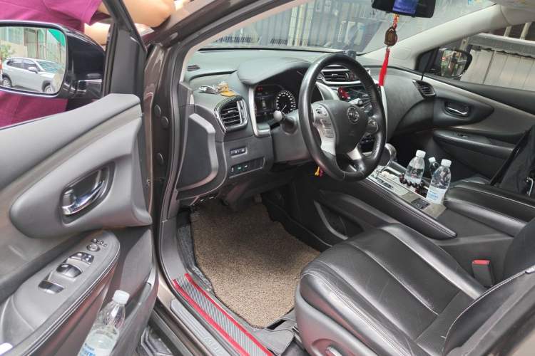 Used Nissan Murano 2019 2.5L XL Two-Wheel Drive Smart Connect Luxury Edition China VI Standard Driver Seat