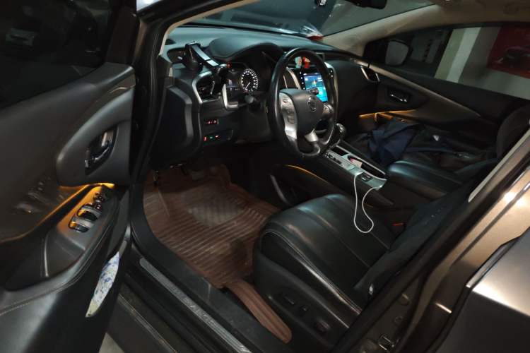 Used Nissan Murano 2019 2.5L XL Two-Wheel Drive Smart Connect Luxury Edition China VI Standard Driver Seat