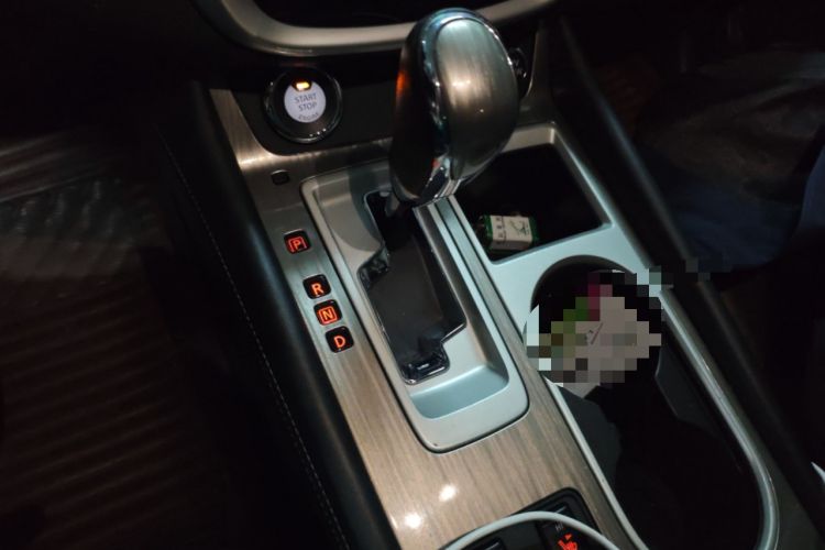 Used Nissan Murano 2019 2.5L XL Two-Wheel Drive Smart Connect Luxury Edition China VI Standard Gear Lever