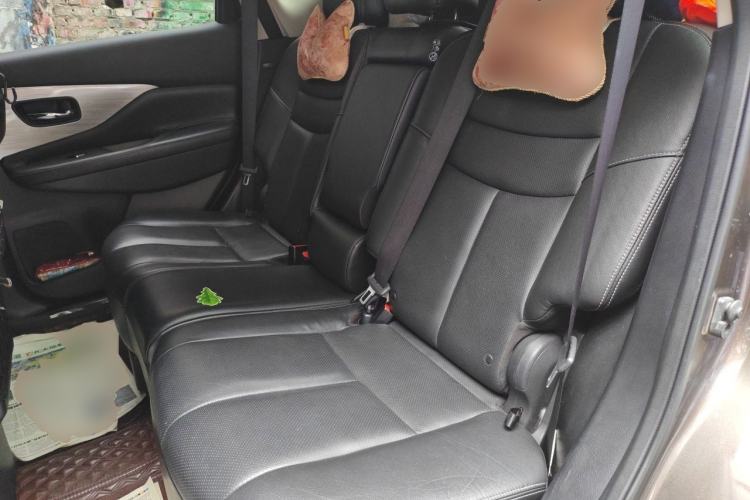 Used Nissan Murano 2019 2.5L XL Two-Wheel Drive Smart Connect Luxury Edition China VI Standard Left Rear Seat