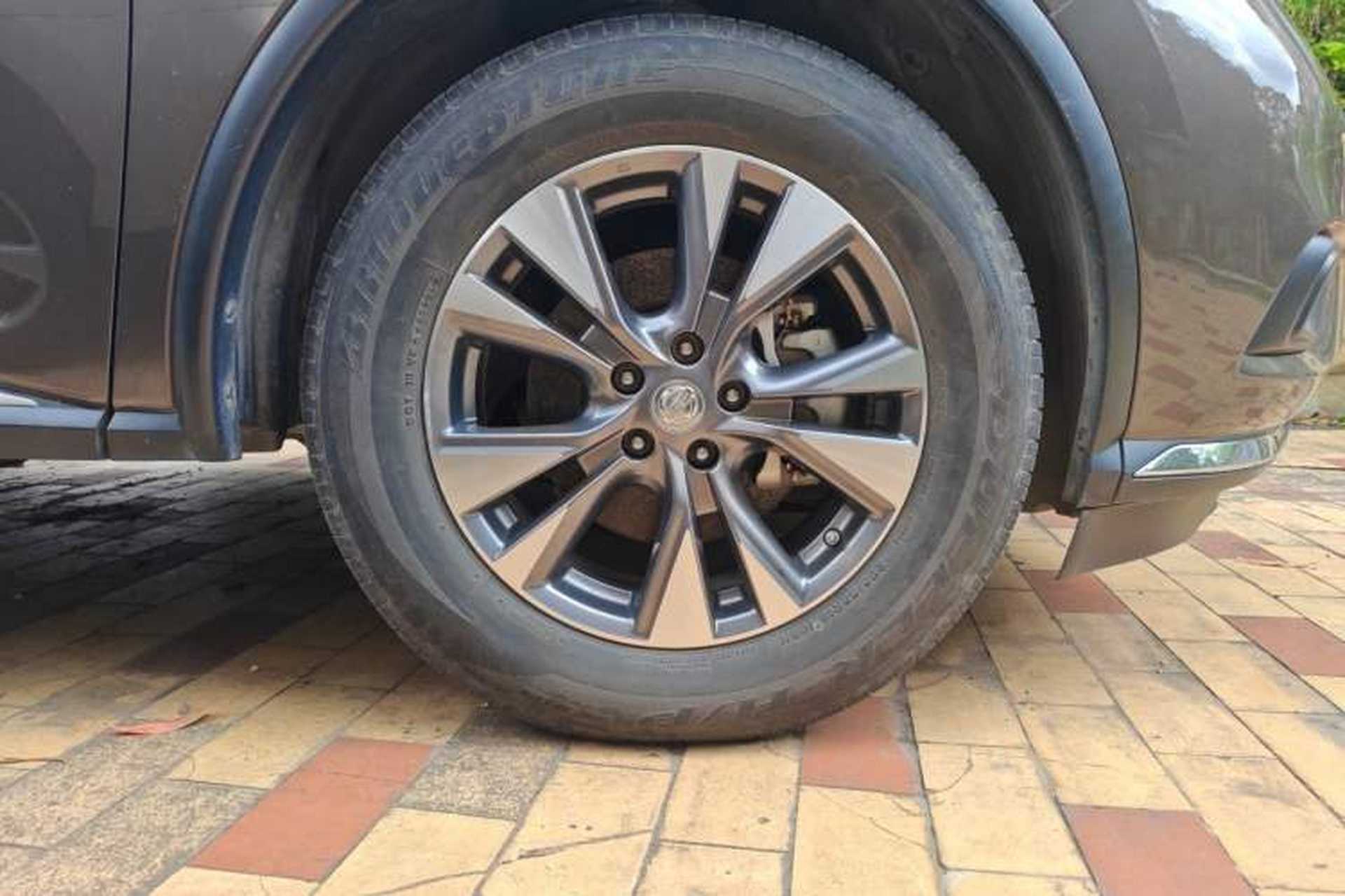 Used Nissan Murano 2019 2.5L XL Two-Wheel Drive Smart Connect Luxury Edition China VI Standard Right Front Wheel Hub