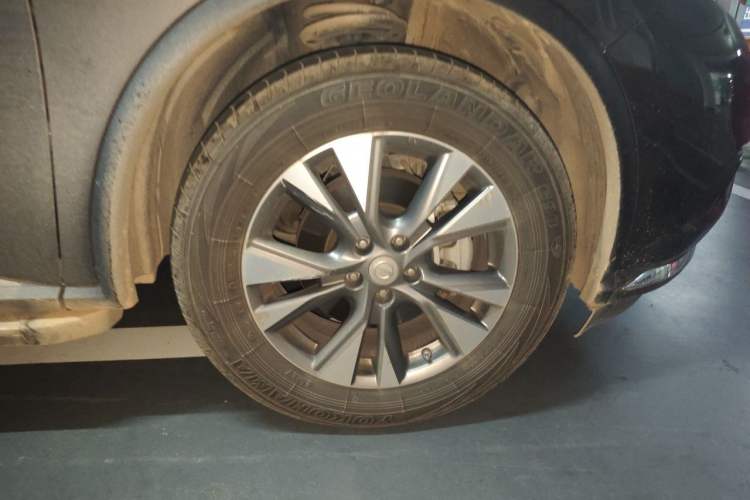 Used Nissan Murano 2019 2.5L XL Two-Wheel Drive SmartConnect Luxury Edition China V Standard Right Front Wheel Hub