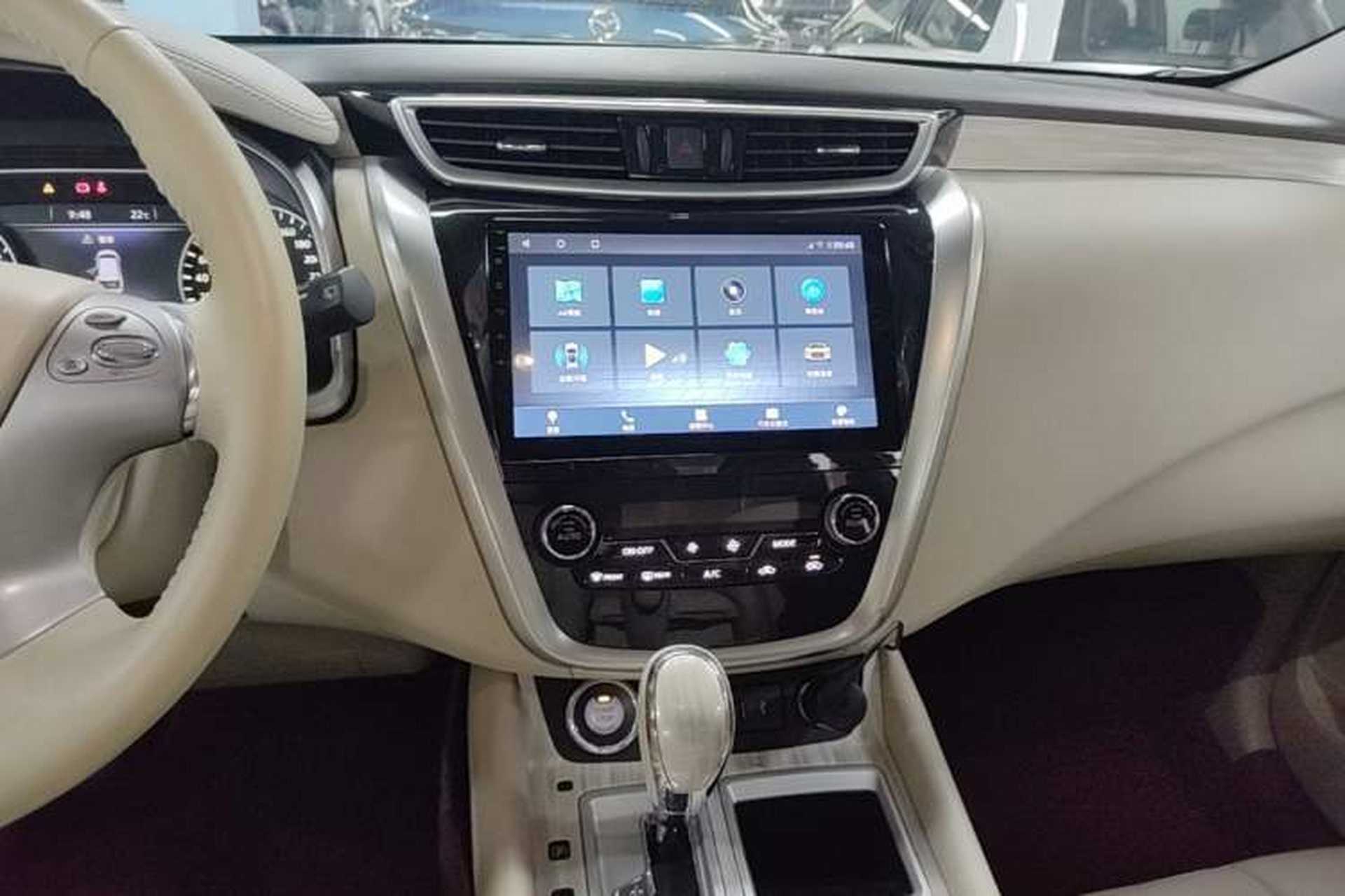 Used Nissan Murano 2019 2.5L XL Two-Wheel Drive Smart Connect Luxury Edition China VI Standard Audio And AC Panel