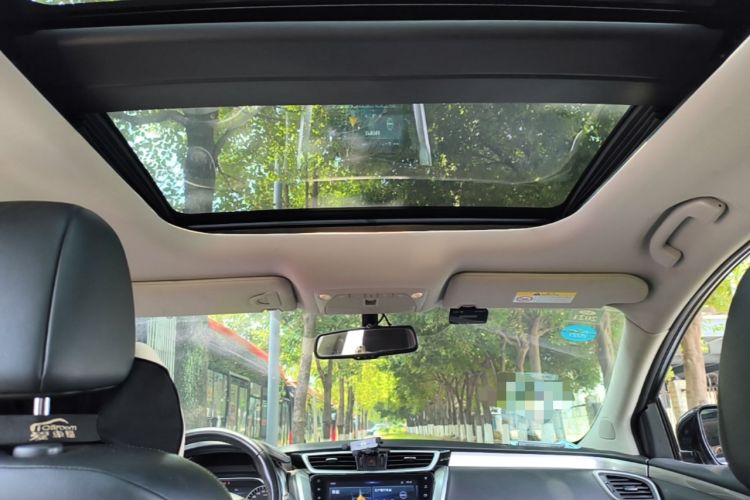Used Nissan Murano 2019 2.5L XL Two-Wheel Drive Smart Connect Luxury Edition China VI Standard Headliner