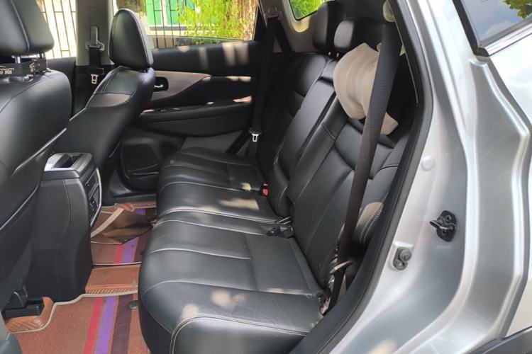 Used Nissan Murano 2019 2.5L XL Two-Wheel Drive Smart Connect Luxury Edition China VI Standard Left Rear Seat