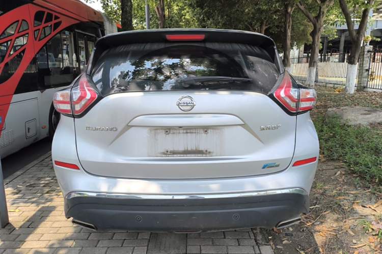 Used Nissan Murano 2019 2.5L XL Two-Wheel Drive Smart Connect Luxury Edition China VI Standard Rear