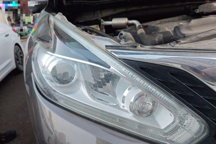 Used Nissan Murano 2019 2.5L XL Two-Wheel Drive Smart Connect Luxury Edition China VI Standard Right Front Headlight