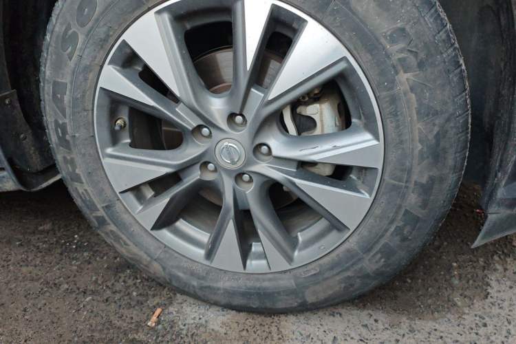Used Nissan Murano 2019 2.5L XL Two-Wheel Drive Smart Connect Luxury Edition China VI Standard Right Front Wheel Hub