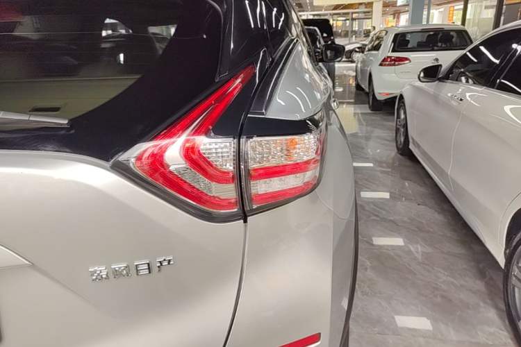 Used Nissan Murano 2019 2.5L XL Two-Wheel Drive Smart Connect Luxury Edition China VI Standard Right Rear Taillight
