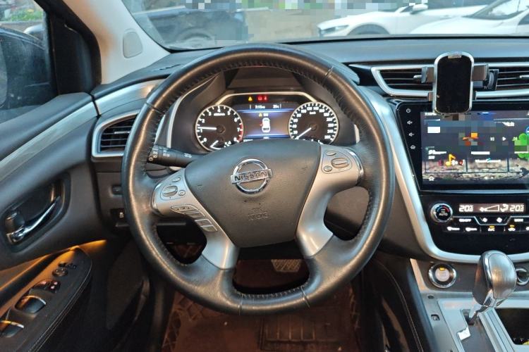 Used Nissan Murano 2019 2.5L XL Two-Wheel Drive Smart Connect Luxury Edition China VI Standard Steering Wheel