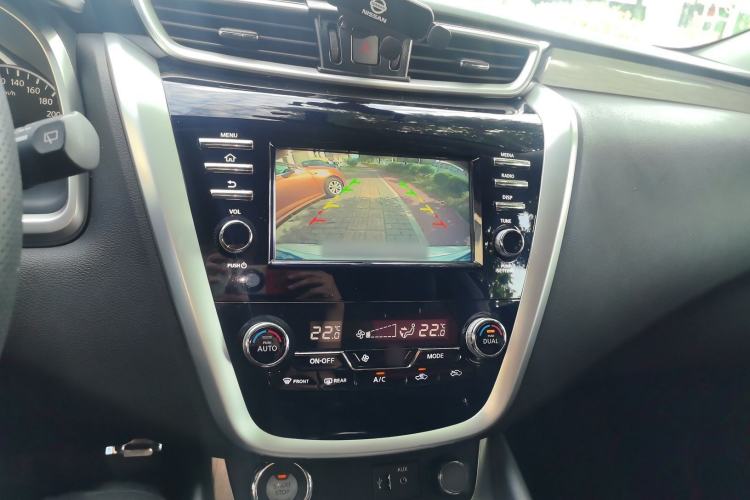 Used Nissan Murano 2019 2.5L XE Two-Wheel Drive Elite Version China VI Standard Audio And AC Panel