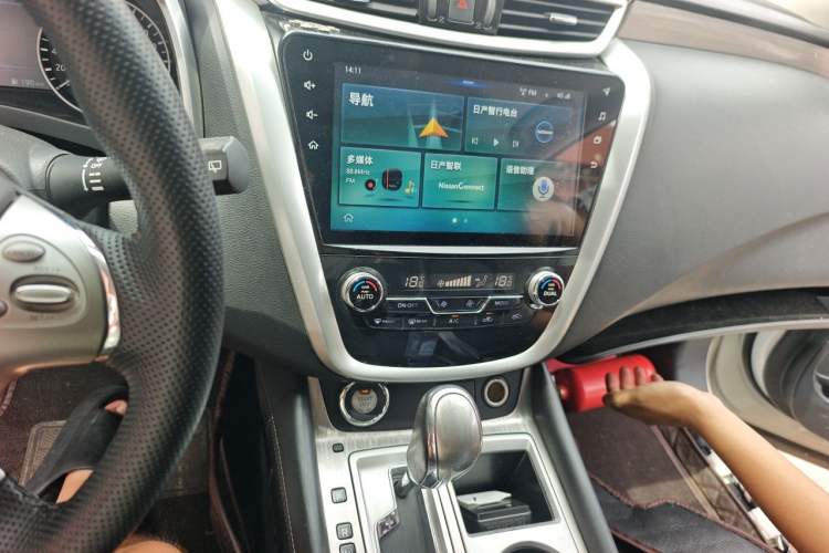 Used Nissan Murano 2019 2.5L XL Two-Wheel Drive SmartConnect Luxury Edition China V Standard Audio And AC Panel