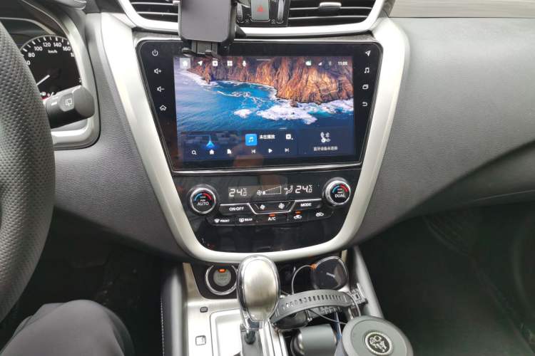 Used Nissan Murano 2019 2.5L XL Two-Wheel Drive Smart Connect Luxury Edition China VI Standard Audio And AC Panel