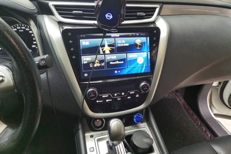 Used Nissan Murano 2019 2.5L XL Two-Wheel Drive Smart Connect Luxury Edition China VI Standard Audio And AC Panel