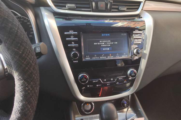 Used Nissan Murano 2019 2.5L XE Two-Wheel Drive Elite Version China VI Standard Audio And AC Panel