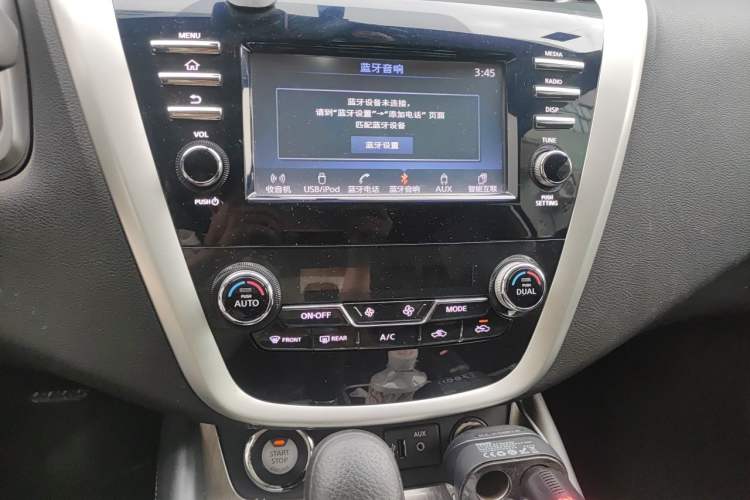 Used Nissan Murano 2019 2.5L XE Two-Wheel Drive Elite Version China VI Standard Audio And AC Panel