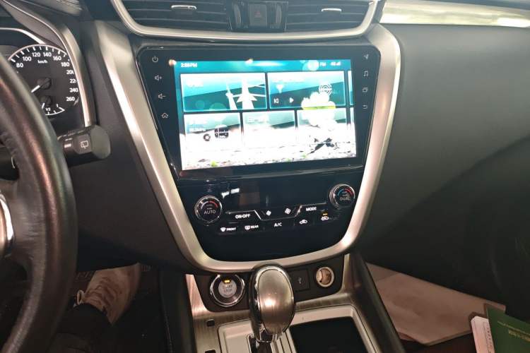 Used Nissan Murano 2019 2.5L XL Two-Wheel Drive Smart Connect Luxury Edition China VI Standard Audio And AC Panel