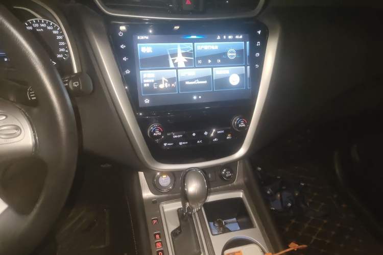 Used Nissan Murano 2019 2.5L XL Two-Wheel Drive Smart Connect Luxury Edition China VI Standard Audio And AC Panel