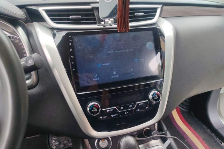 Used Nissan Murano 2019 2.5L XE Two-Wheel Drive Elite Version China VI Standard Audio And AC Panel